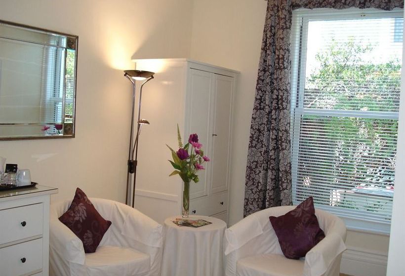 בית מלון כפרי Avenue Park Guest House