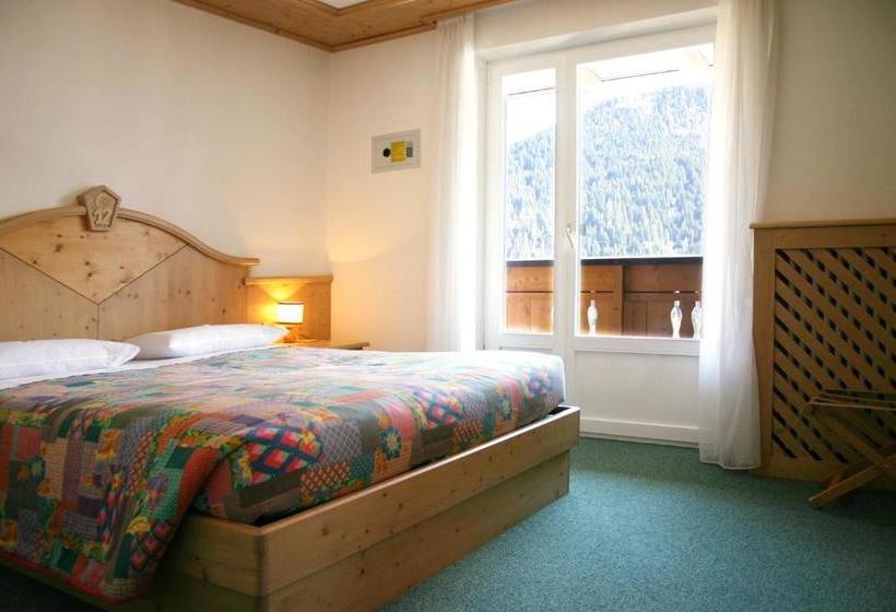 בית מלון כפרי Cima Dodici