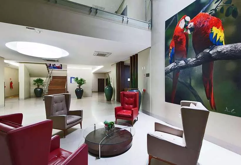 Comfort Hotel & Suítes Rondonópolis