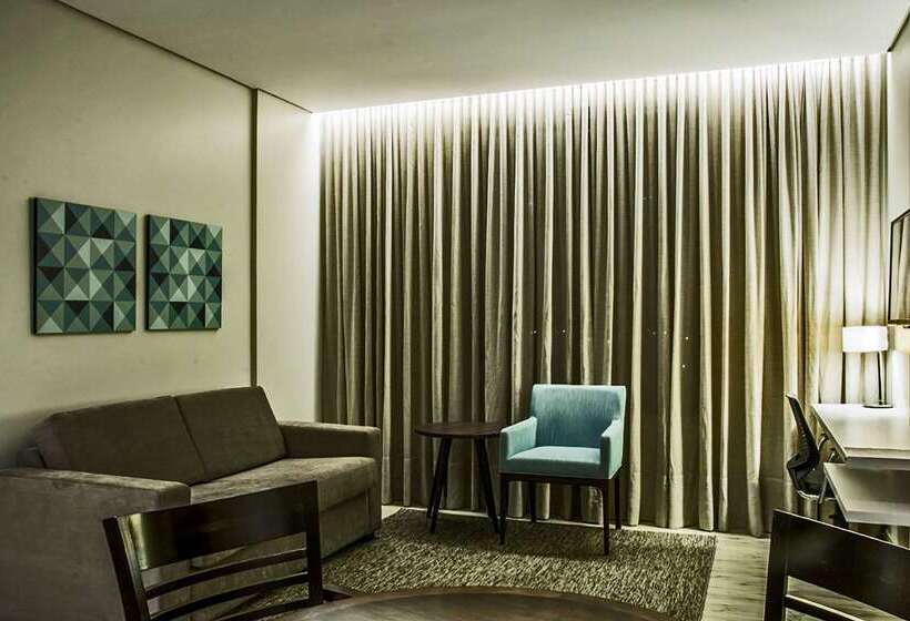 Comfort Hotel & Suítes Rondonópolis