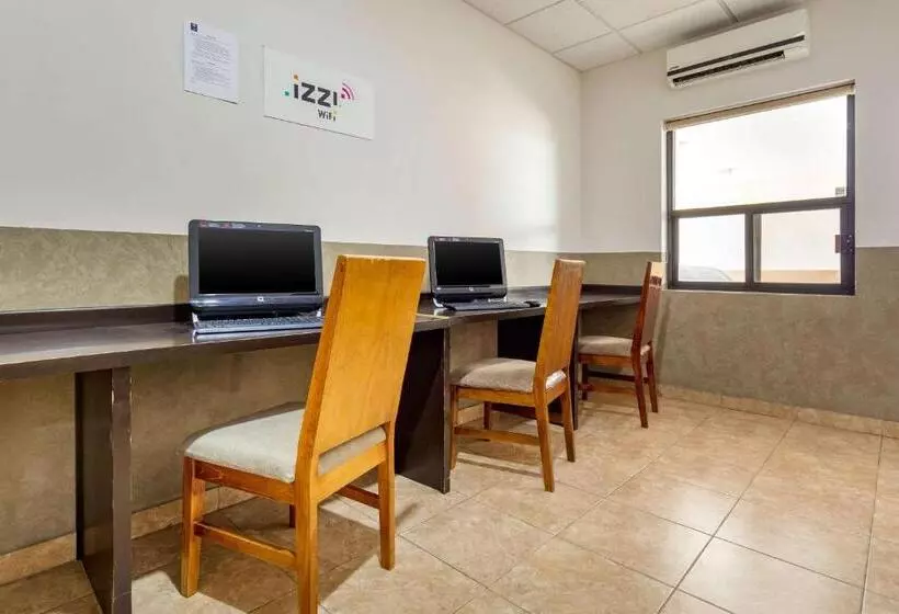 هتل Comfort Inn Chihuahua