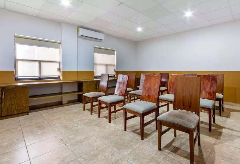 هتل Comfort Inn Chihuahua