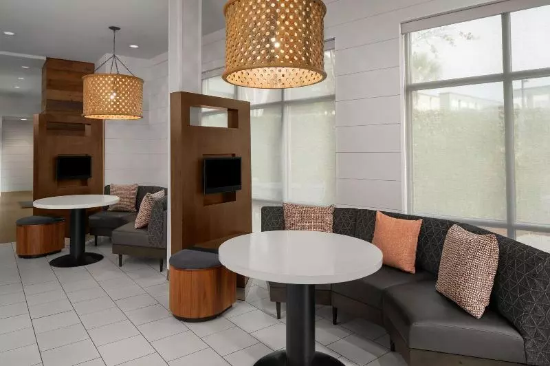 ホテル Courtyard By Marriott Charleston Summerville
