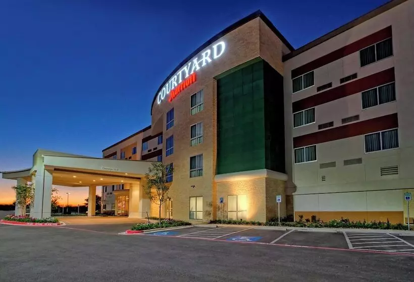 Hotelli Courtyard By Marriott San Marcos