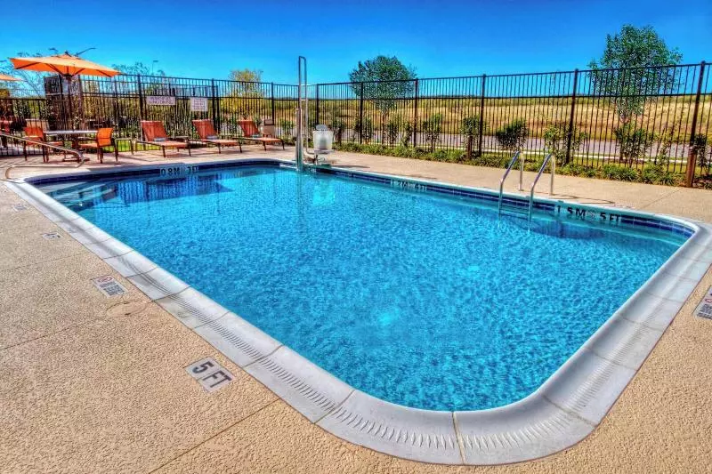 Hotelli Courtyard By Marriott San Marcos