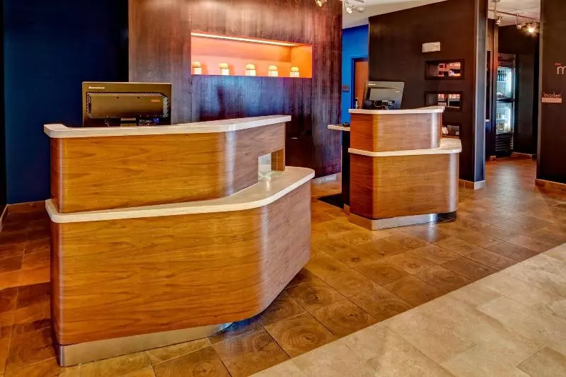 Hotelli Courtyard By Marriott San Marcos