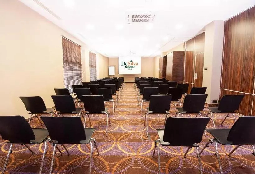 Отель Desilva Premium Opole