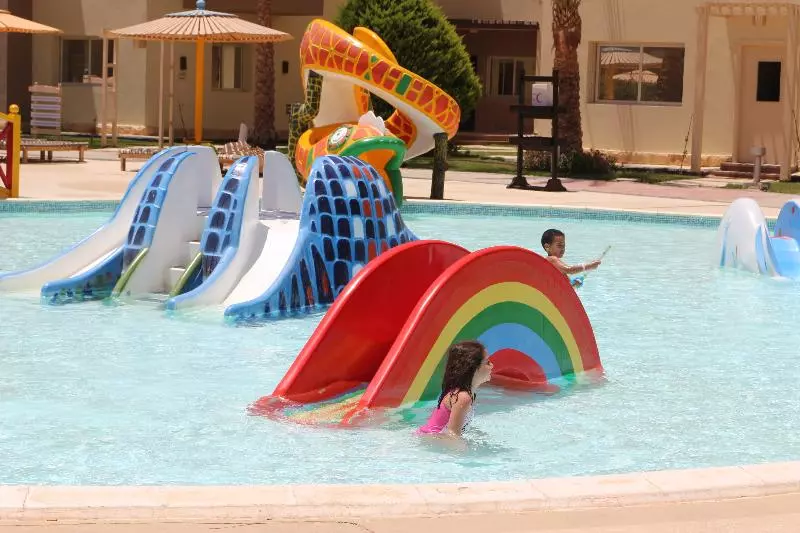 هتل El Karma Beach Resort & Aqua Park - Hurghada