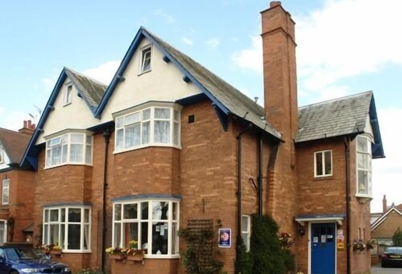 هتل Midway Guest House