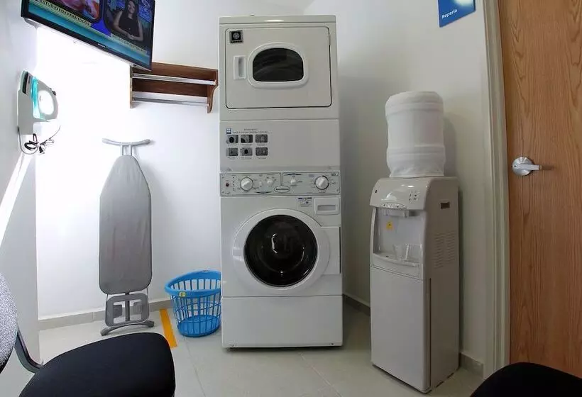 Szálloda One Queretaro Centro Sur