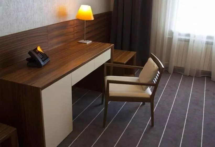 فندق Ost West Club