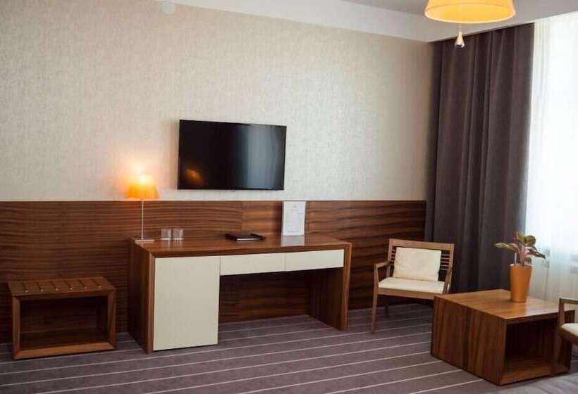 فندق Ost West Club