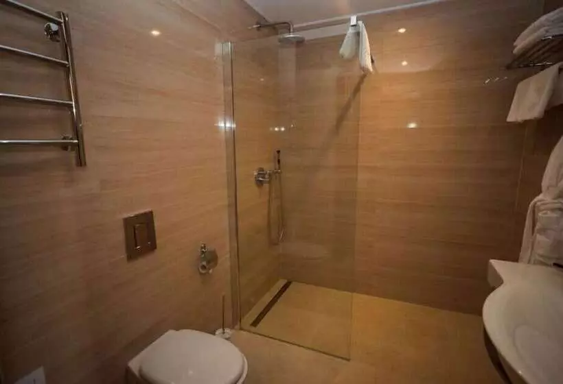 فندق Ost West Club