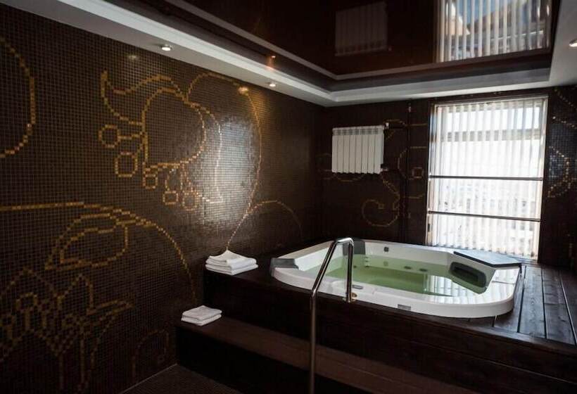 فندق Ost West Club