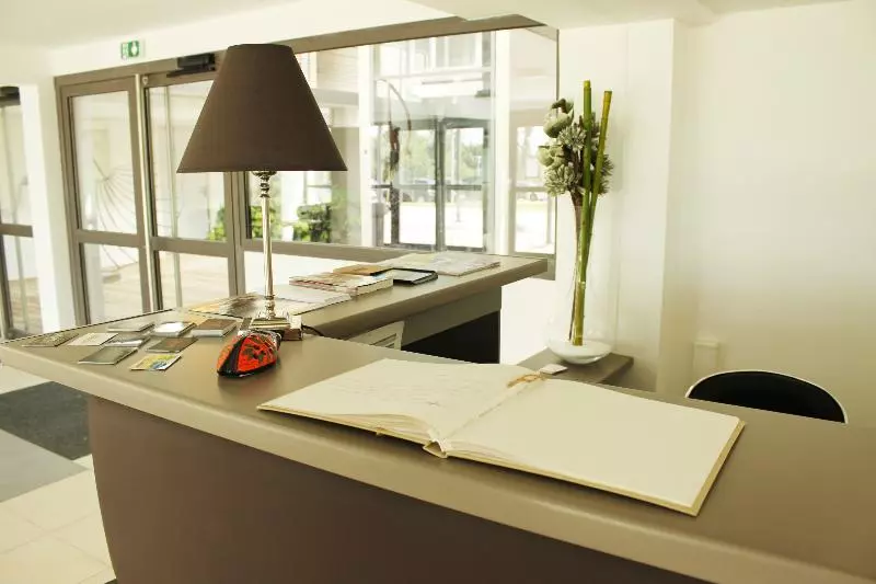 Hotel Adonis Aix En Provence