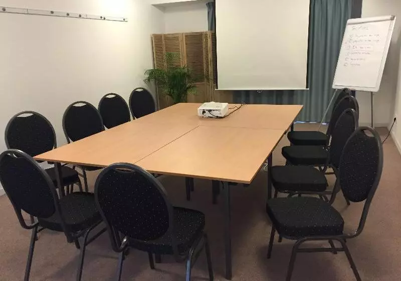 Hotel Adonis Aix En Provence