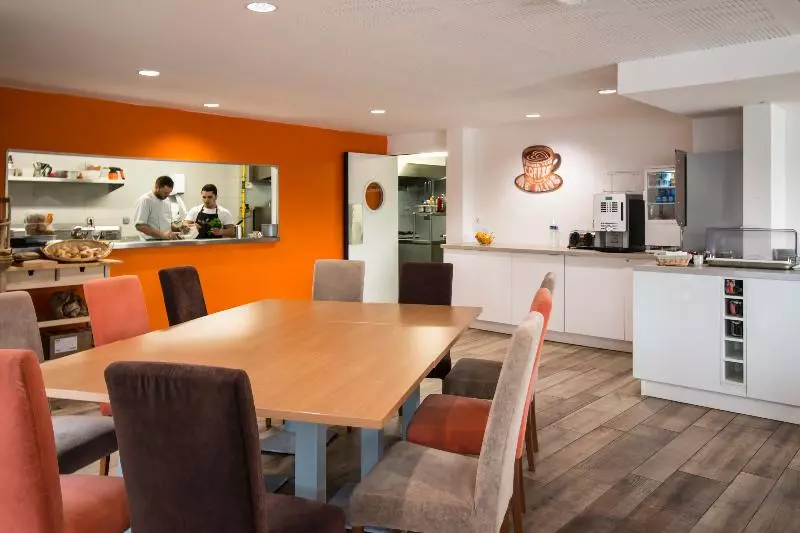 Hotel Adonis Aix En Provence