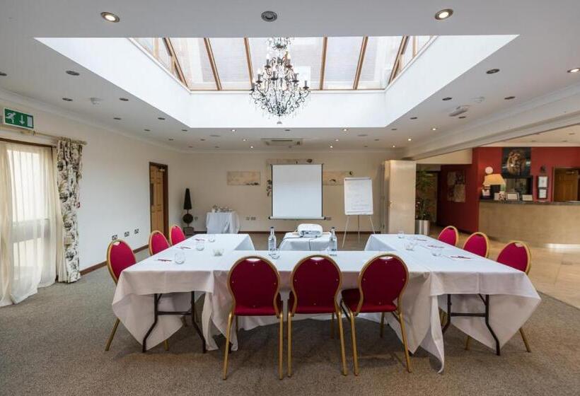 田舎風ホテル Golden Lion