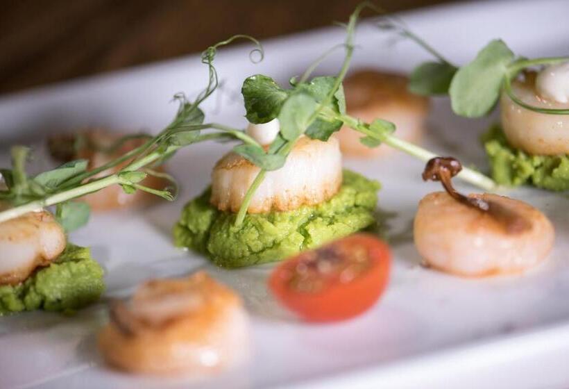 田舎風ホテル Golden Lion