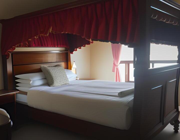 田舎風ホテル Golden Lion