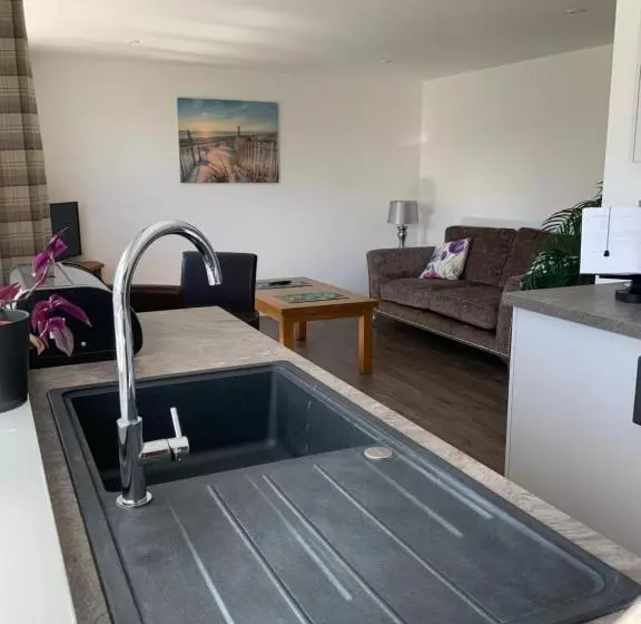 酒店 Smithaleigh Farm Rooms And Apartments