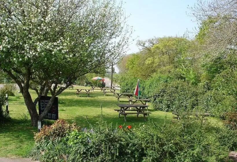 پانسیون Anchor Inn