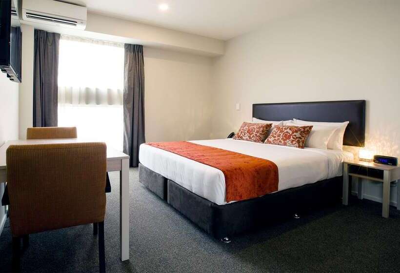 Ramada Suites By Wyndham Christchurch City