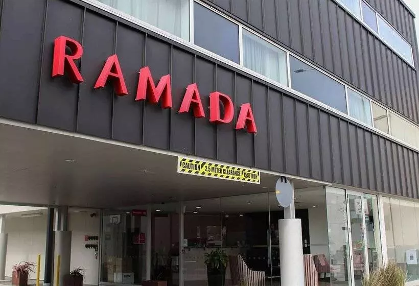 Ramada Suites By Wyndham Christchurch City