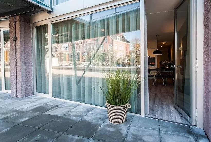 Yays Amsterdam Prince Island By Numa