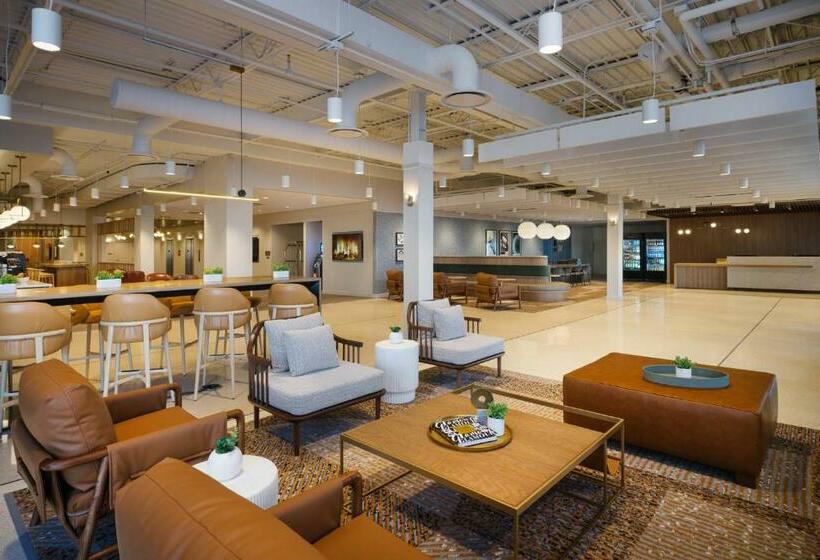 Отель Holiday Inn Chicago O Hare   Rosemont, An Ihg