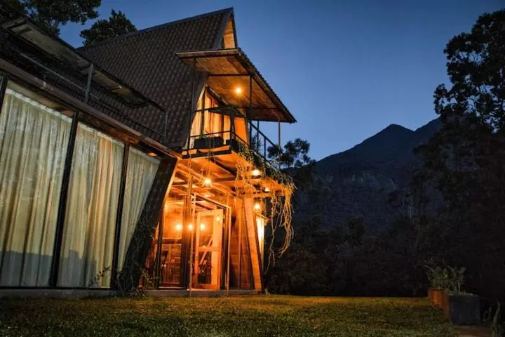 Hotelli The Backyard Balangoda