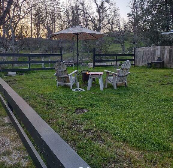 بنسيون Cozy Cottage