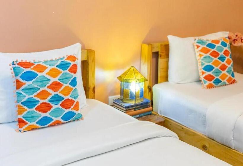 Rain Airport Bed And Breakfast