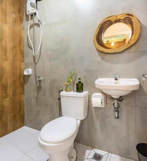 Rain Airport Bed And Breakfast