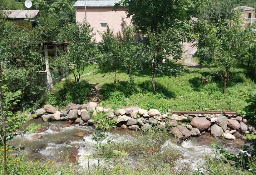 Nocleg ze śniadaniem River Side Guest House