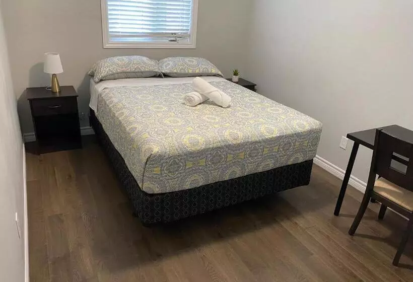 پانسیون Kingston Comfort Suites   Unit 2