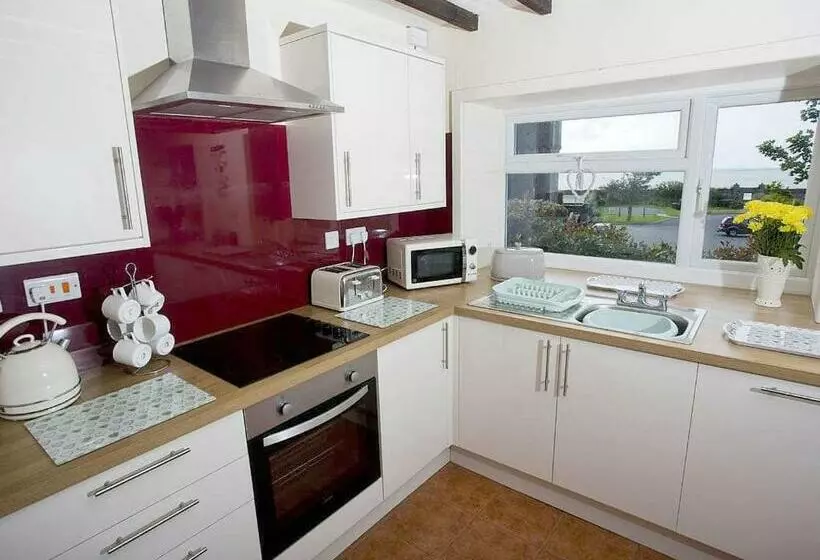 Lomakeskus Amroth Castle Holiday Park