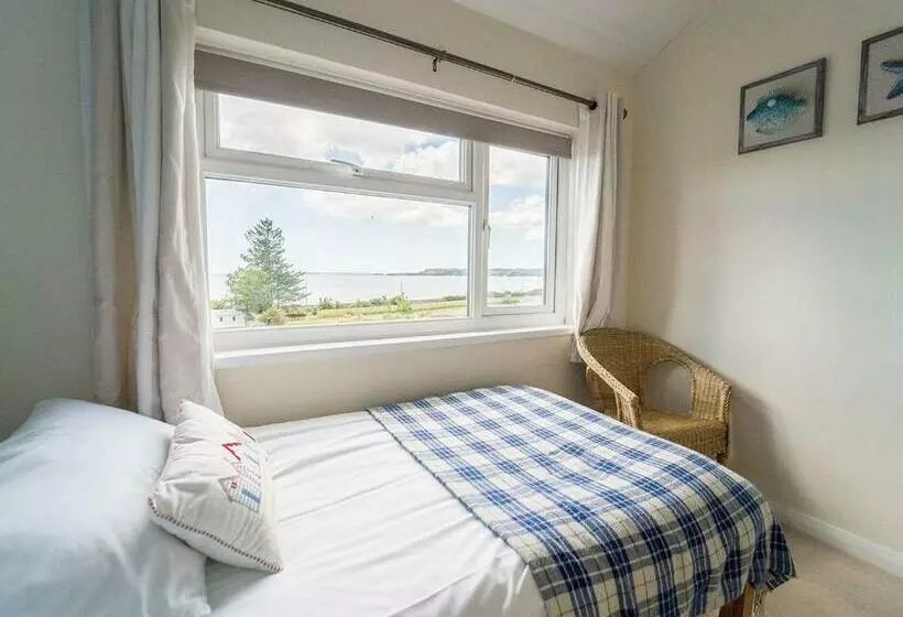 Lomakeskus Amroth Castle Holiday Park