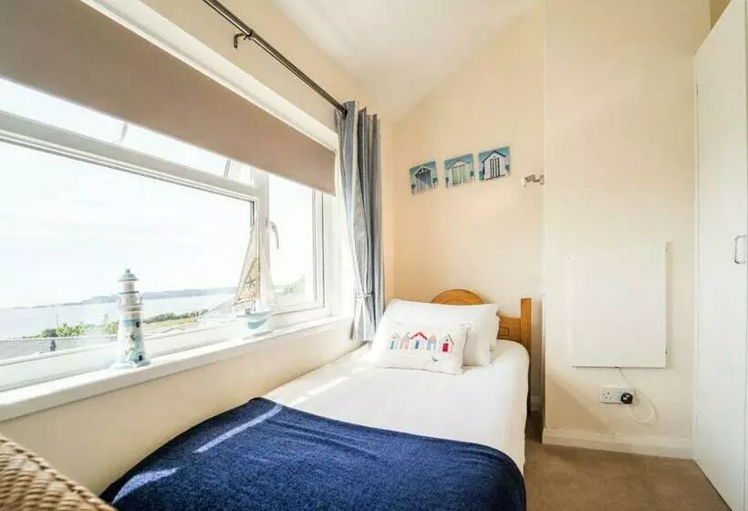 Lomakeskus Amroth Castle Holiday Park