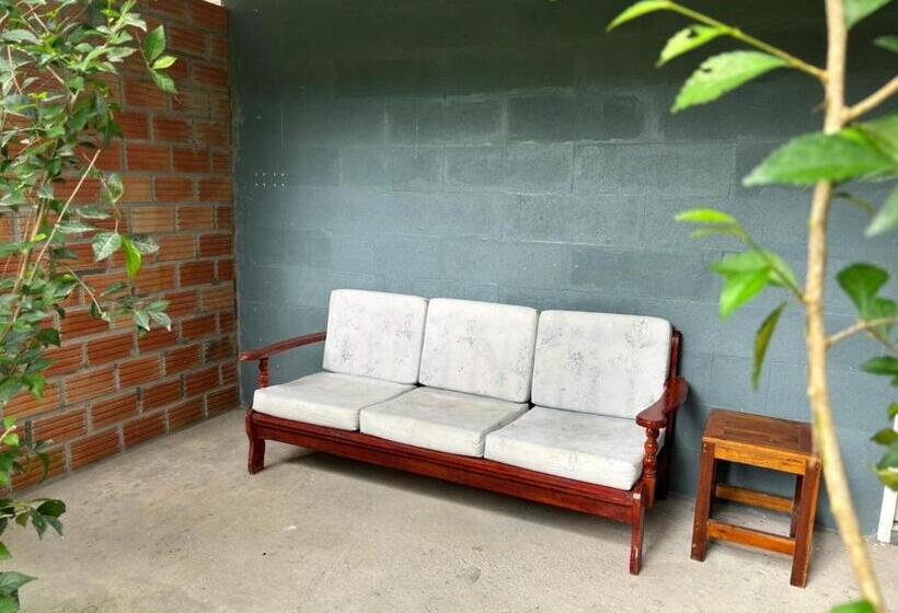 酒店 Baansuan Suksangob Farm Stay