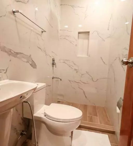 Hotelli Josefina S Tourist Inn