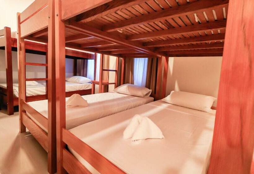 فندق Josefina S Tourist Inn