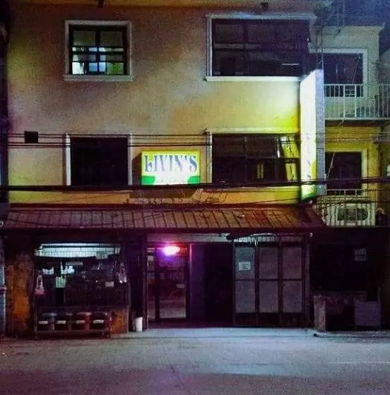 ホテル Livin S Inn Tuguegarao