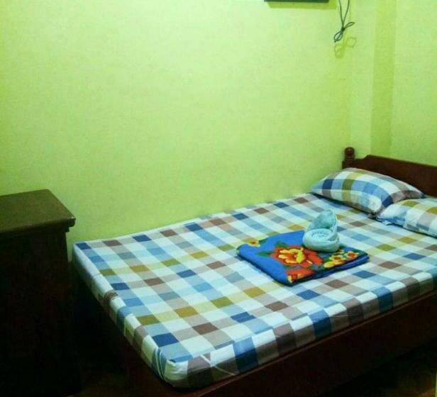 فندق Livin S Inn Tuguegarao