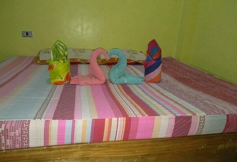 فندق Livin S Inn Tuguegarao