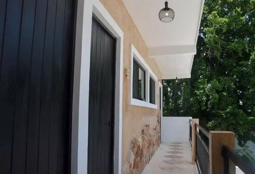 هاستل Habitaciones Colonial Zaci