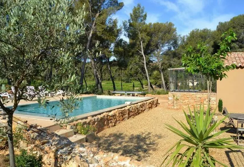 Aamiaismajoitus (B&B) Les Pieds Tanqués   Chambres D Hôtes   Calanque à Pieds