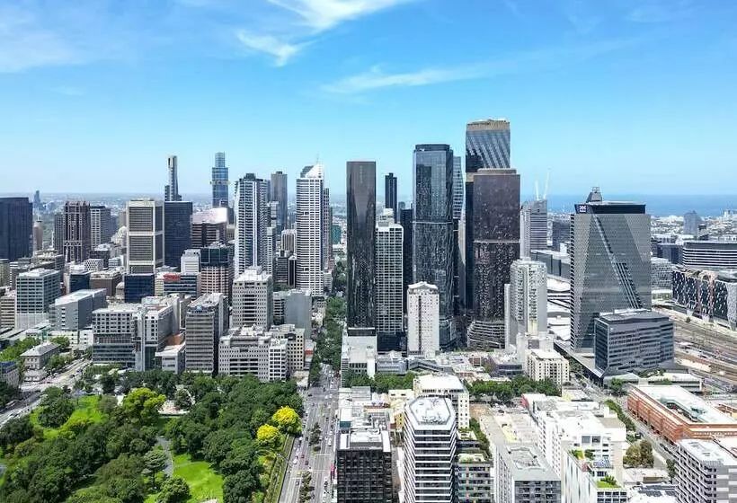 هتل Aspire Melbourne