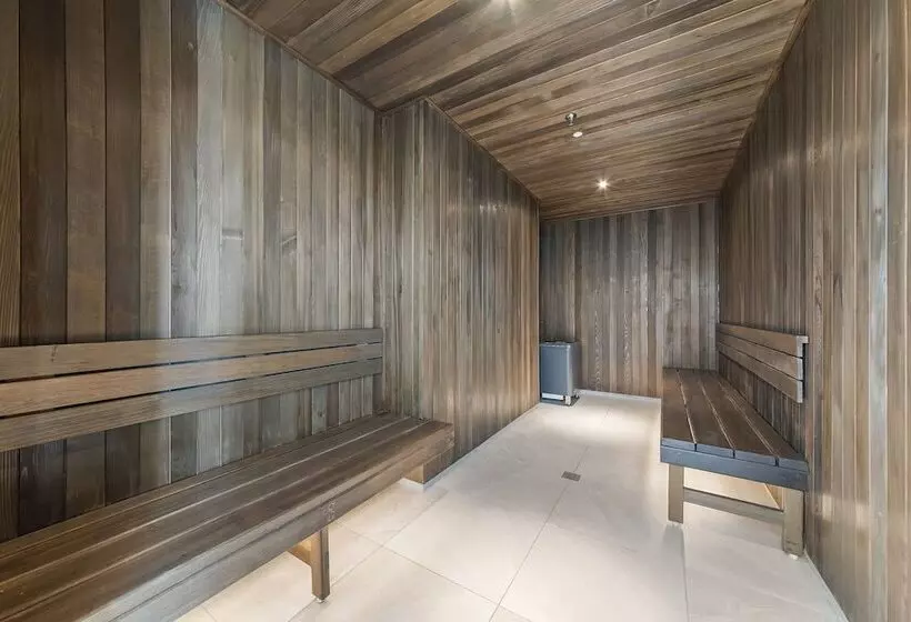 هتل Aspire Melbourne