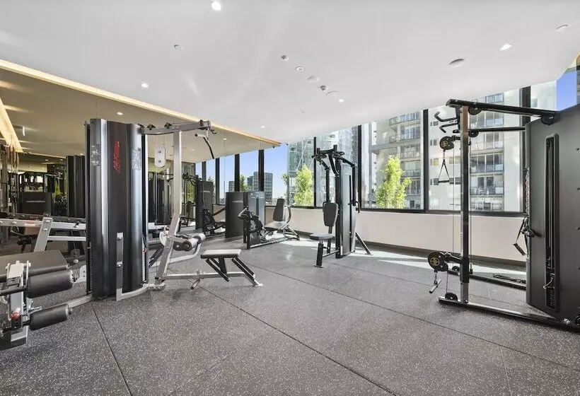 هتل Aspire Melbourne